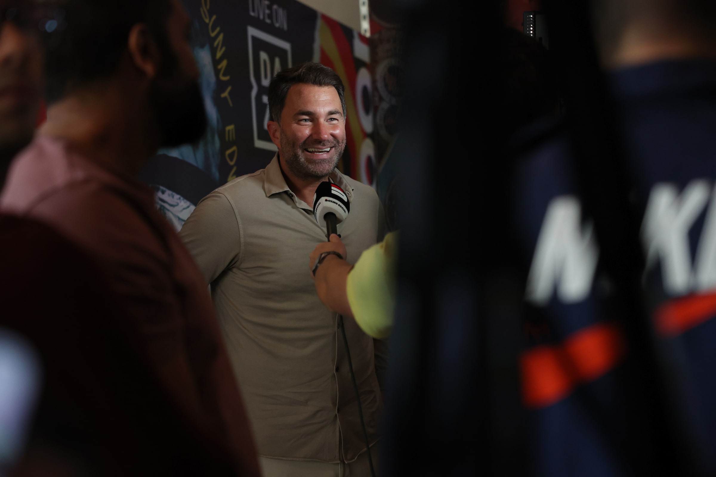 Eddie Hearn califica a Fury de "desesperado" tras el rechazo de Joshua a su propuesta de pelear