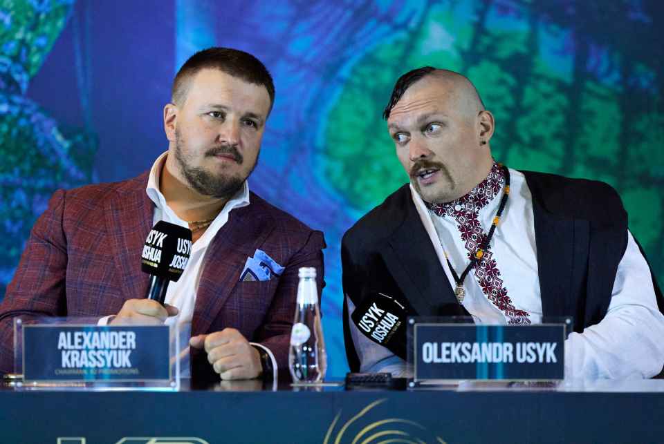 Alexander Krassyuk duda de que se celebre el combate contra Fury