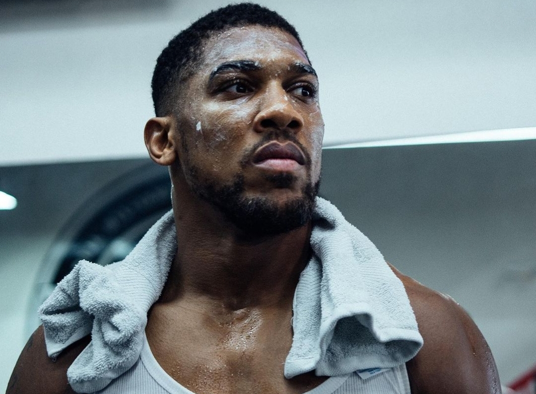 Sunday Convo: Anthony Joshua is stuck between a rock and a hard place