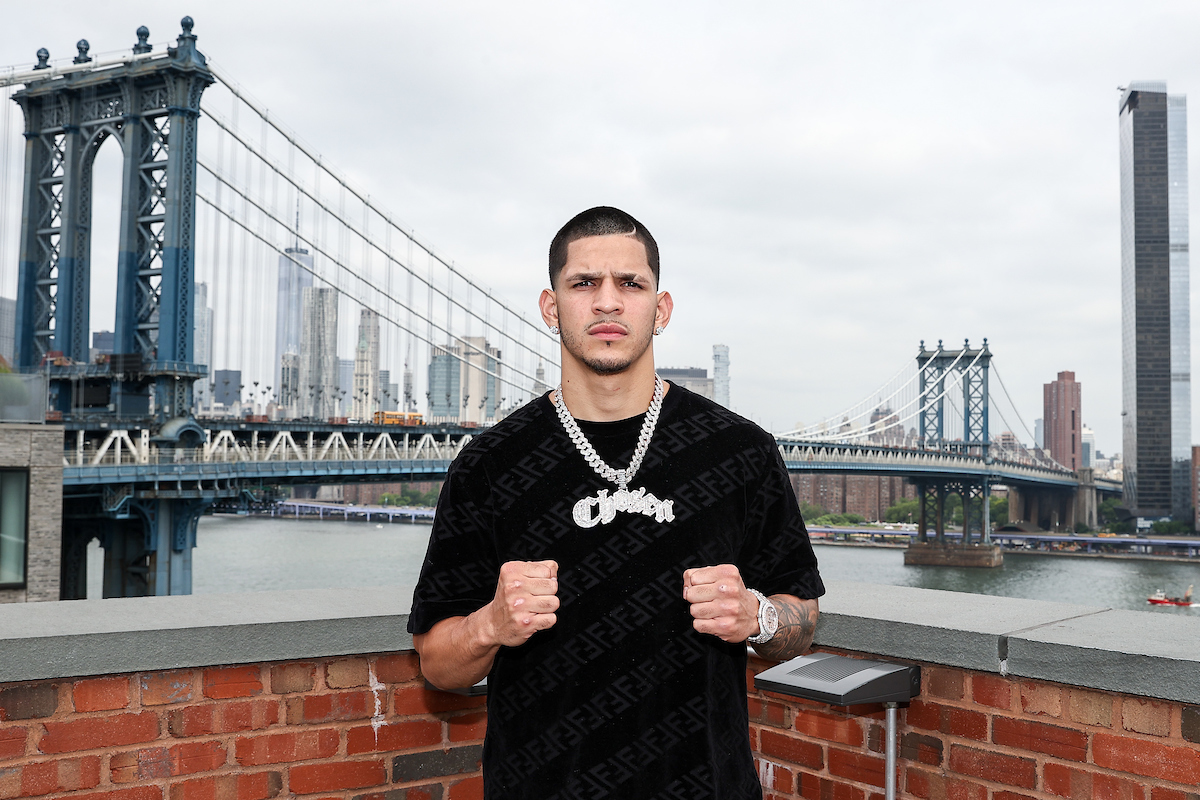 Berlanga pledges brand new start against Quigley with old trainer Farrait in his corner