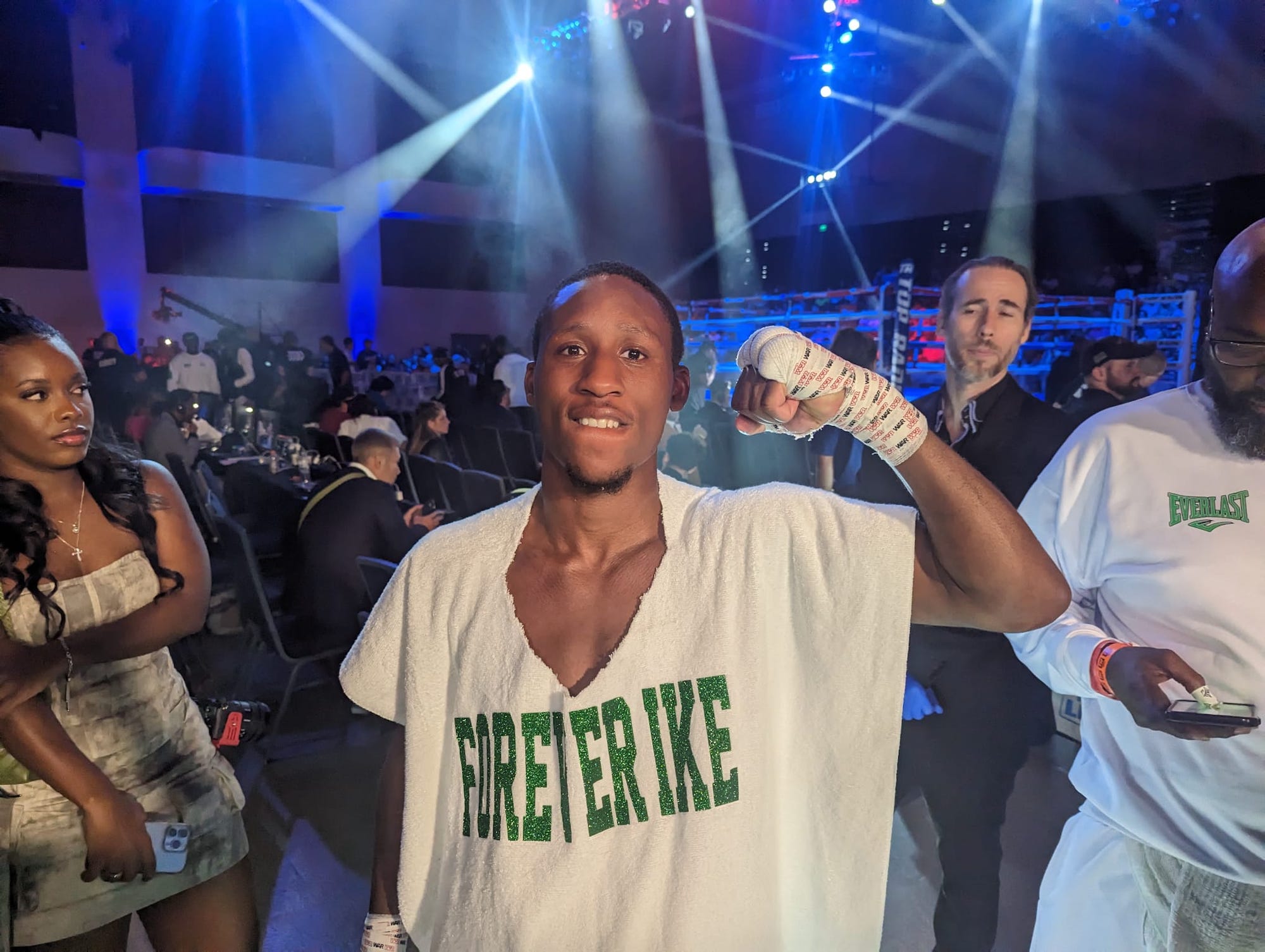 Top Rank prospect Carrington wants 'all the smoke' after his thumping featherweight KO