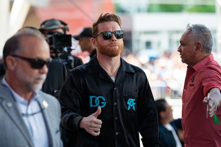 Canelo Not Closing The Door On Benavidez And Doesn’t Think He Would Get Credit For Crawford