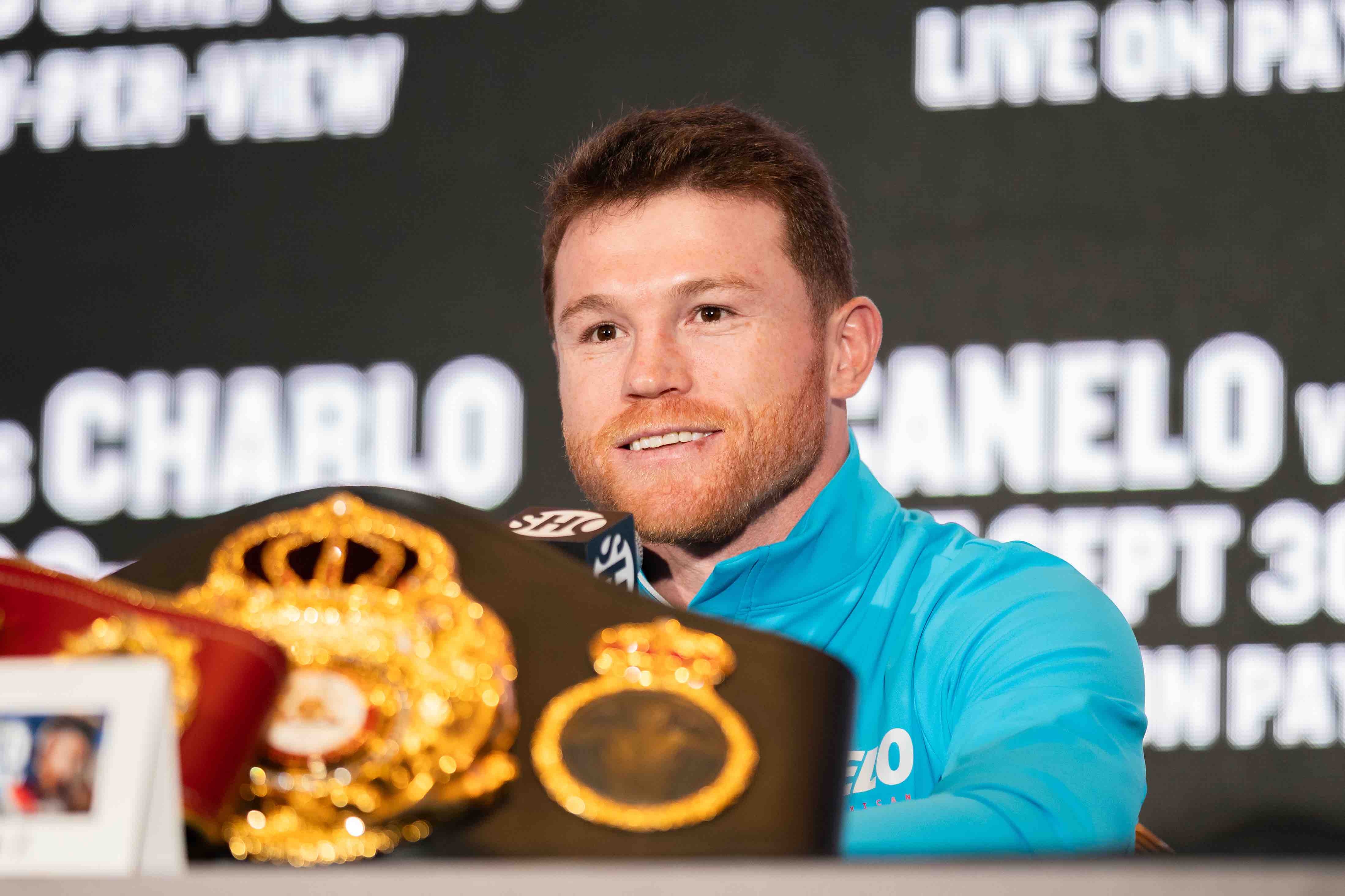 McGregor says he did better than Canelo against Mayweather