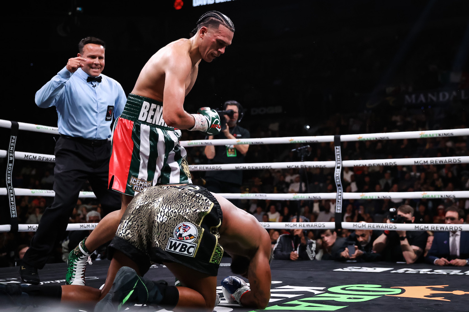 Benavidez entra en el territorio del boxeador del año con su contundente victoria sobre Andrade