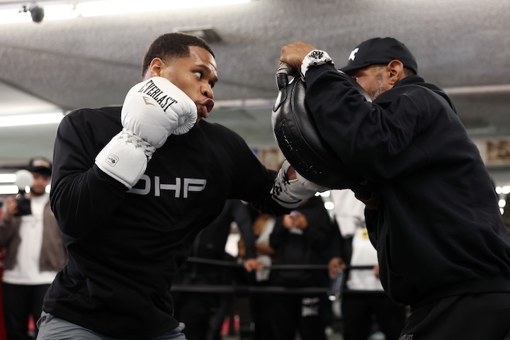 Devin Haney Will Eclipse Gervonta Davis as Face of Boxing, Says Father