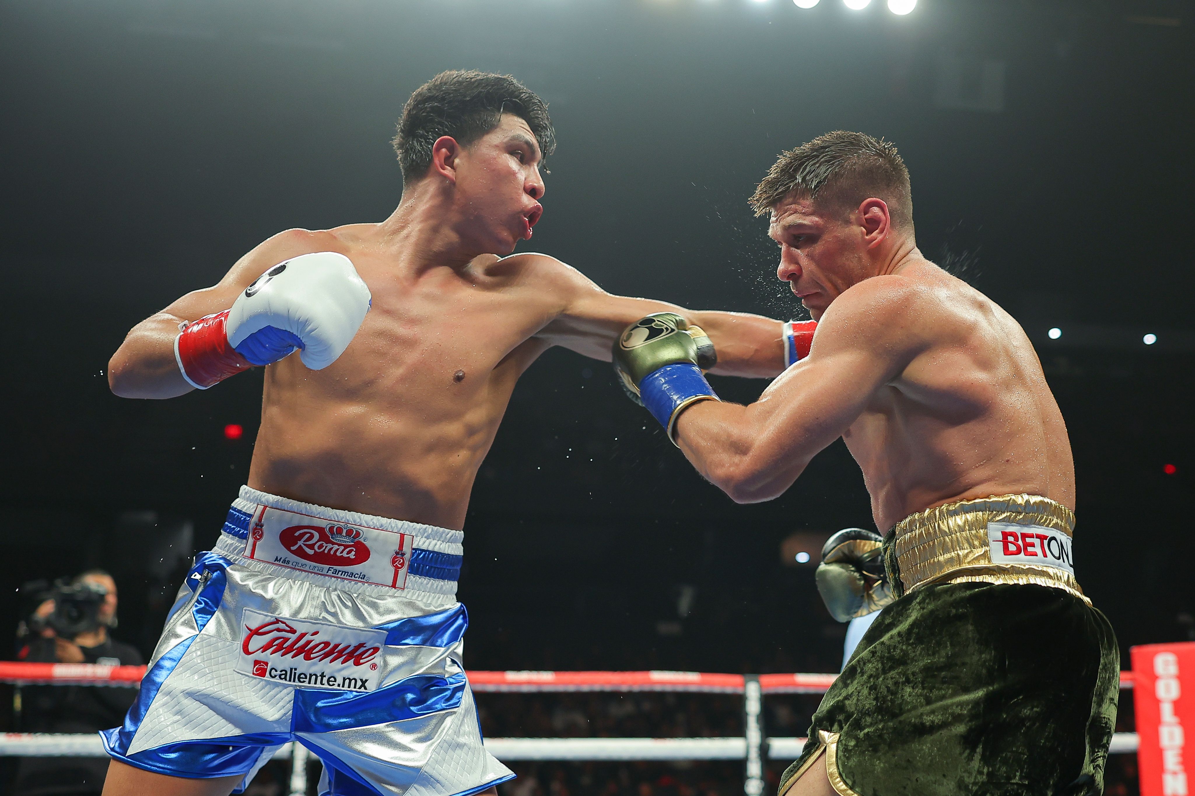 Munguia vs. Derevyanchenko: informe de la cartelera