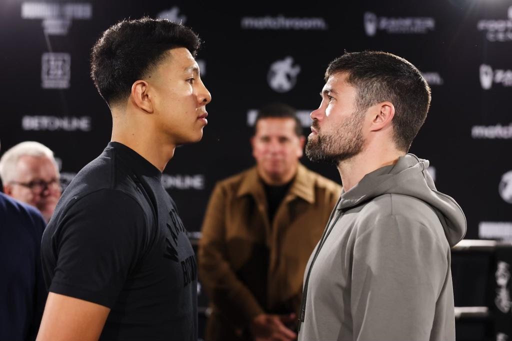 We have a fight: Munguia, Ryder make weight for Saturday showdown