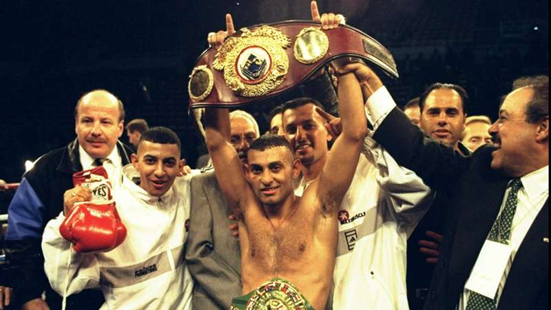 Valcarcel: The Klitschko's, Hamed, Benn, Calzaghe, Michalczewski and Eubank forced the WBO to be accepted by the media in the 1990's