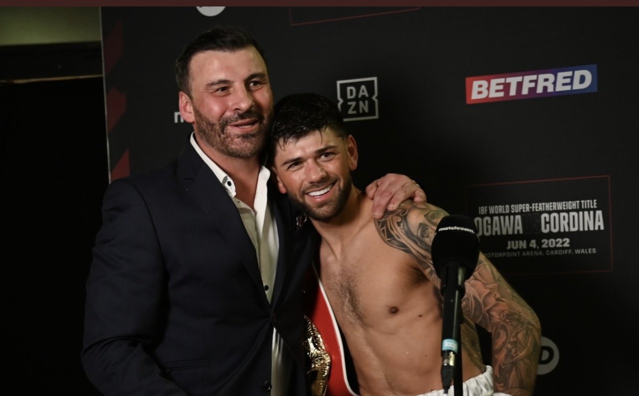 Cordina attempting to follow Calzaghe's lead